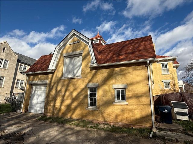 215 S 5th Street, Independence, KS 67301