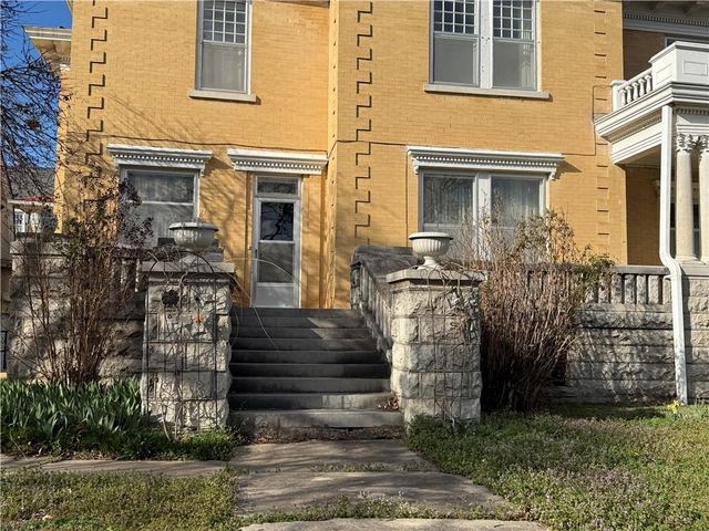 215 S 5th Street, Independence, KS 67301