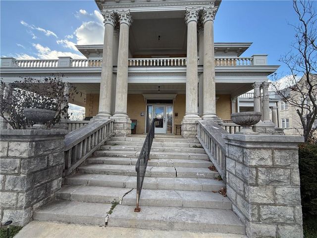 215 S 5th Street, Independence, KS 67301