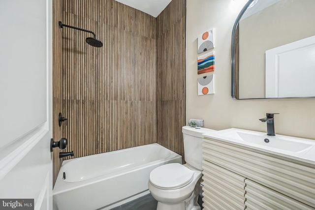 1220 S 52ND ST, Philadelphia, PA 19143