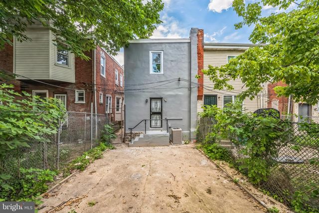 1220 S 52ND ST, Philadelphia, PA 19143