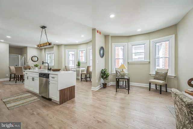 1220 S 52ND ST, Philadelphia, PA 19143