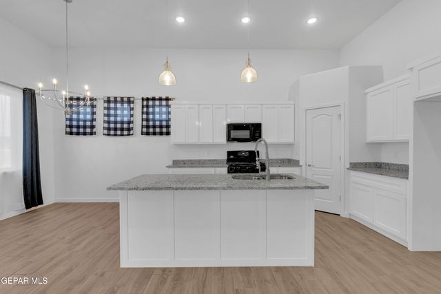 12020 Hidden Gardens Place, Socorro, TX 79927