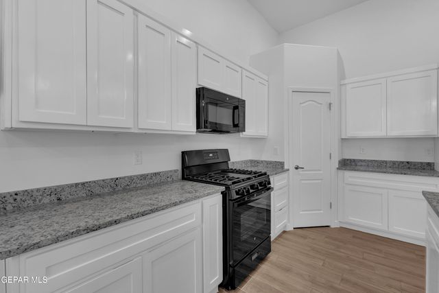 12020 Hidden Gardens Place, Socorro, TX 79927