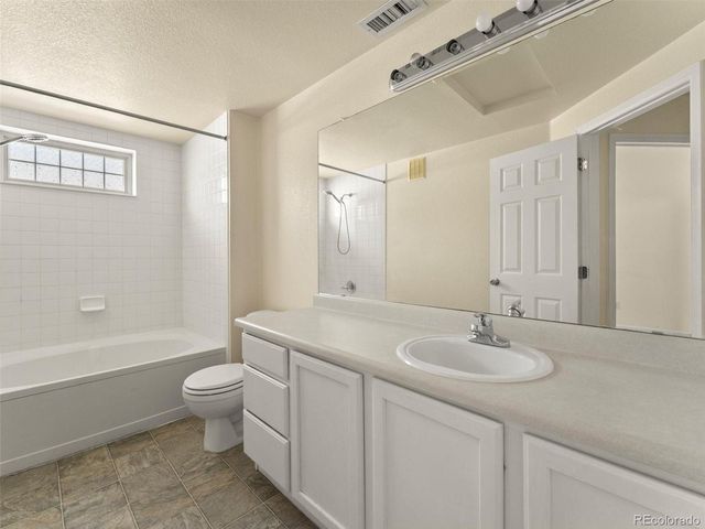 5800 Tower Rd 406, Denver, CO 80249