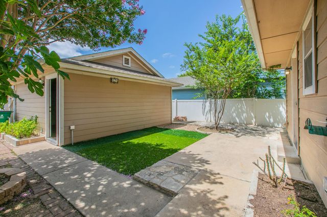 824 Palo Duro DR, Cedar Park, TX 78613
