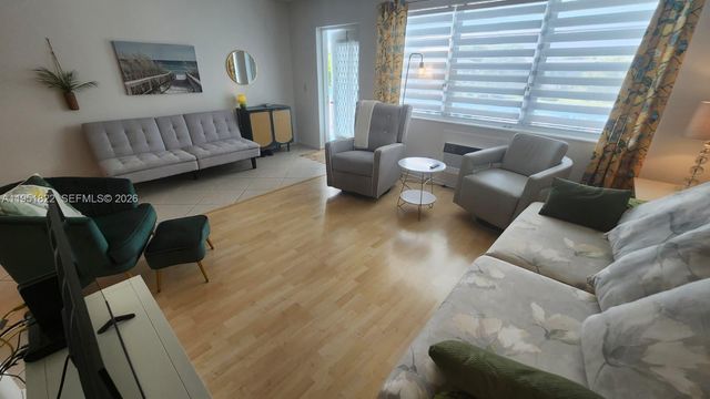 60 Markham C 60, Deerfield Beach, FL 33442