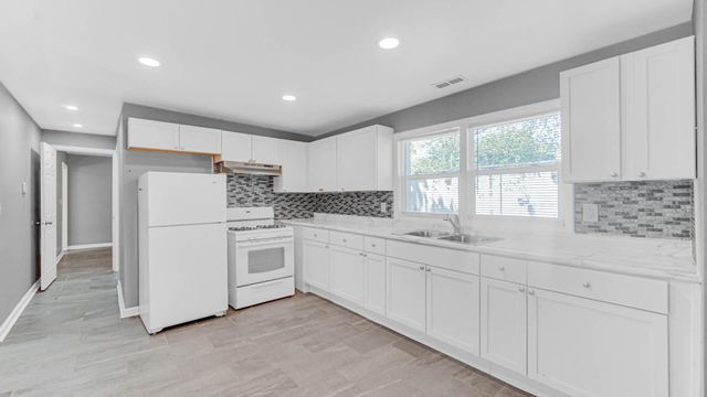 1977 W 47th Avenue, Gary, IN 46408