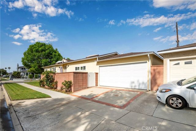 6571 E Brittain, Long Beach, CA 90808