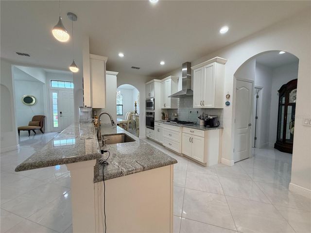 1876 CREEKS VISTA BOULEVARD, Lakeland, FL 33810