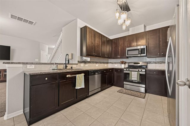8 Desert Sun Court, Manvel, TX 77578