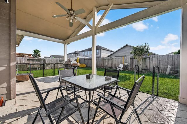 8 Desert Sun Court, Manvel, TX 77578