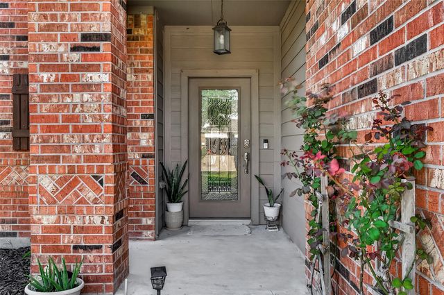 8 Desert Sun Court, Manvel, TX 77578