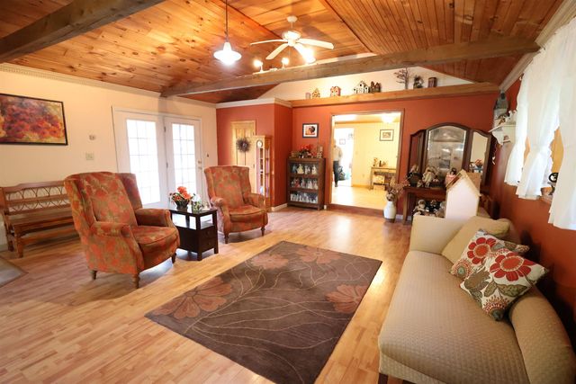 1001 Woodstock Road, Hartford, VT 05001