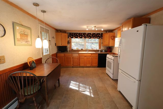 1001 Woodstock Road, Hartford, VT 05001