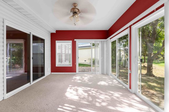 102 Hitching Post Lane, Grayslake, IL 60030