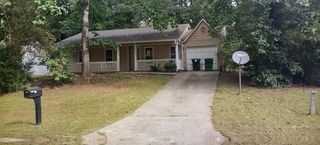 818 Greenhedge Drive, Stone Mountain, GA 30088