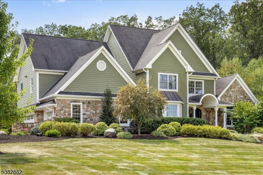 29 Tumble Falls Rd, Kingwood Twp., NJ 08559