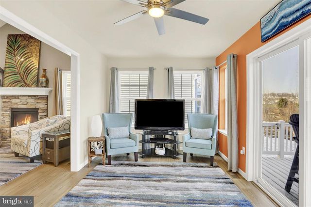 2075 SPRING WOOD LANE, Mechanicsburg, PA 17055