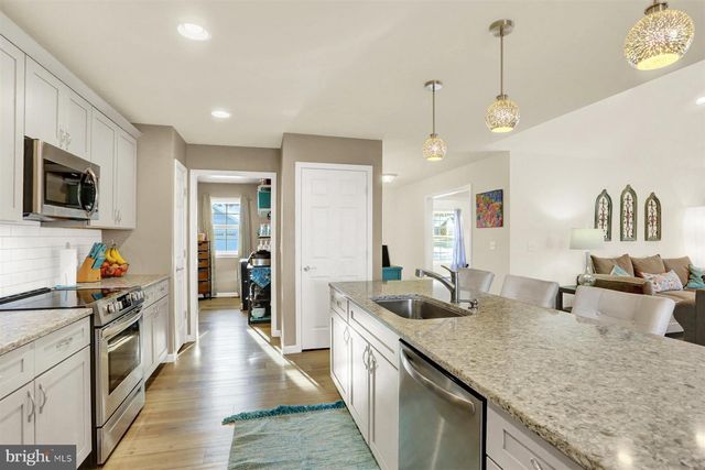 2075 SPRING WOOD LANE, Mechanicsburg, PA 17055