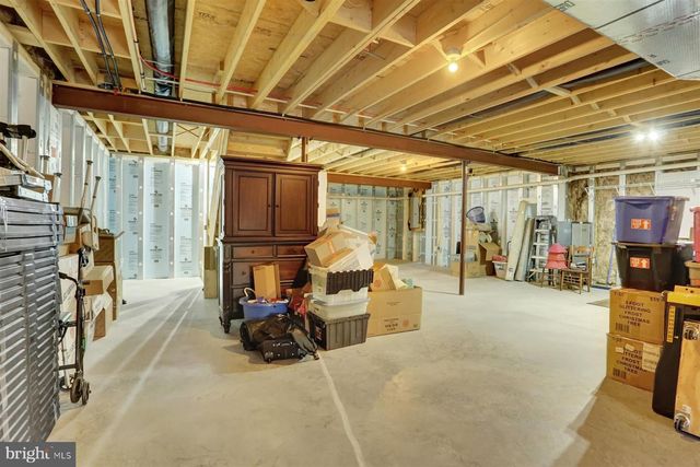 2075 SPRING WOOD LANE, Mechanicsburg, PA 17055