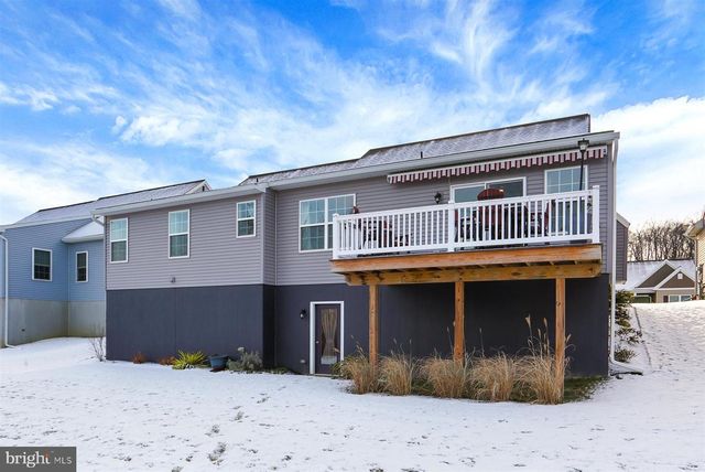 2075 SPRING WOOD LANE, Mechanicsburg, PA 17055