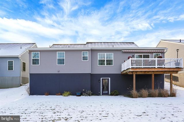 2075 SPRING WOOD LANE, Mechanicsburg, PA 17055