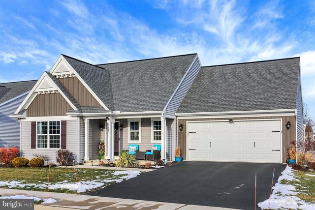 2075 SPRING WOOD LANE, Mechanicsburg, PA 17055