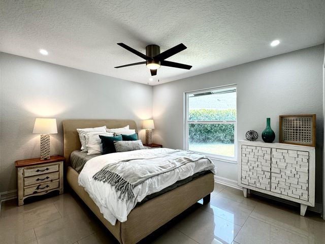 12677 Headwater Circle, Wellington, FL 33414