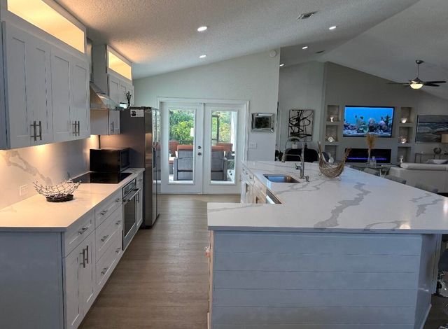 12677 Headwater Circle, Wellington, FL 33414