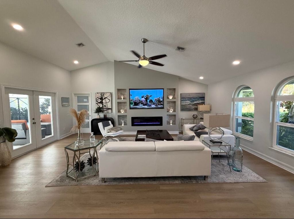 12677 Headwater Circle, Wellington, FL 33414