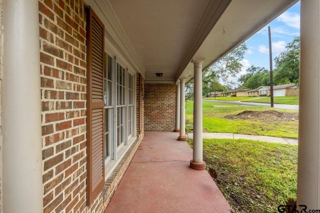 3316 Lynnwood Dr, Tyler, TX 75701