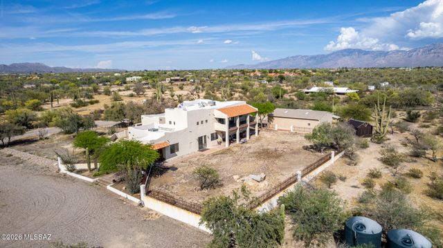 9724 N Carolanne Drive, Tucson, AZ 85742