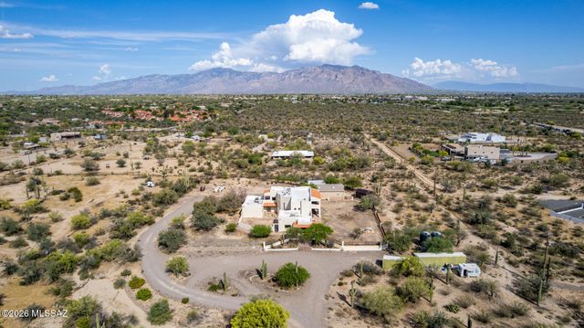9724 N Carolanne Drive, Tucson, AZ 85742