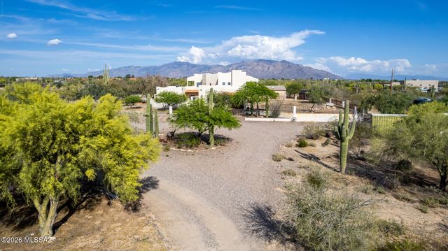 9724 N Carolanne Drive, Tucson, AZ 85742