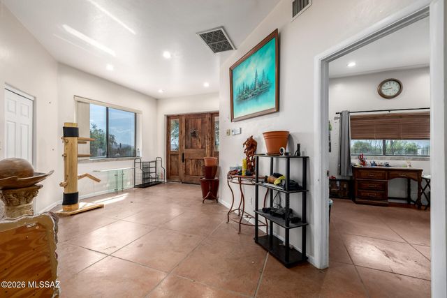 9724 N Carolanne Drive, Tucson, AZ 85742