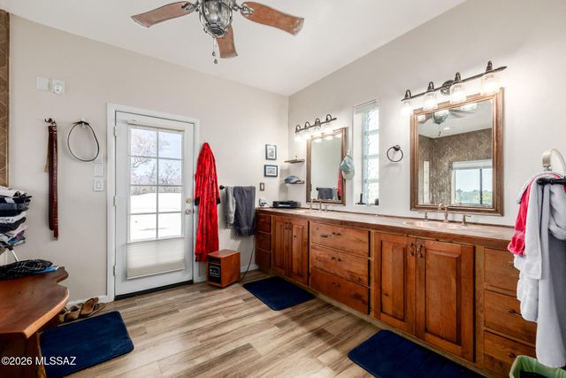 9724 N Carolanne Drive, Tucson, AZ 85742