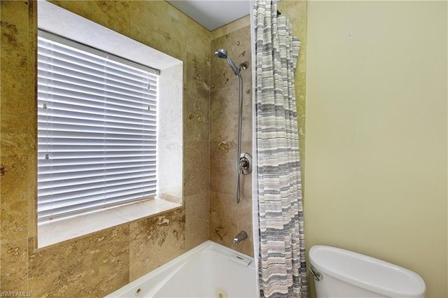 165 Bristol LN # C202, Naples, FL 34112