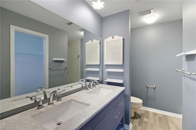 165 Bristol LN # C202, Naples, FL 34112