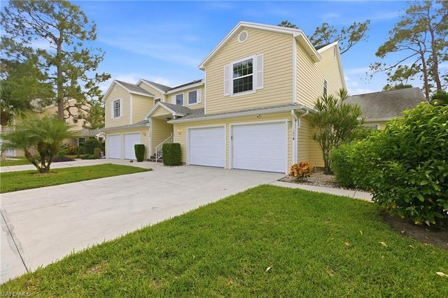 165 Bristol LN # C202, Naples, FL 34112