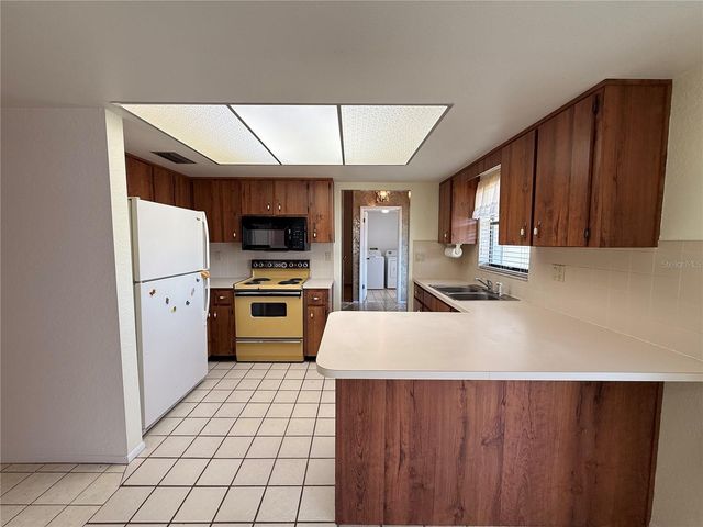 9264 MANCHESTER STREET, Spring Hill, FL 34606