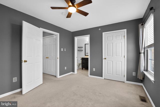 415 FORT HILL CIR, Fort Washington, PA 19034