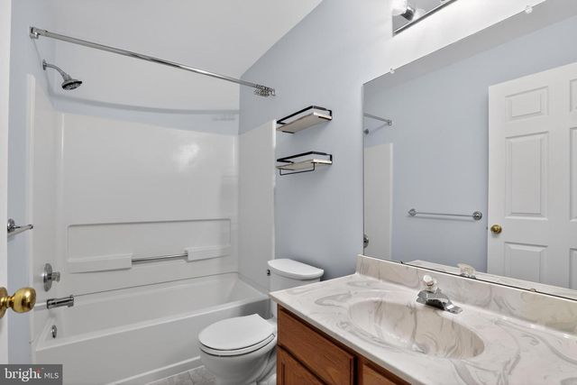 415 FORT HILL CIR, Fort Washington, PA 19034