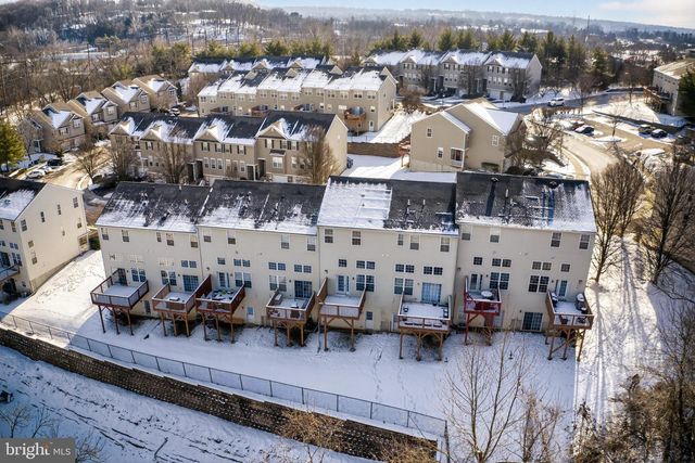 415 FORT HILL CIR, Fort Washington, PA 19034