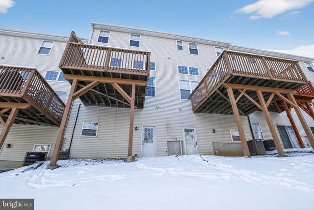 415 FORT HILL CIR, Fort Washington, PA 19034