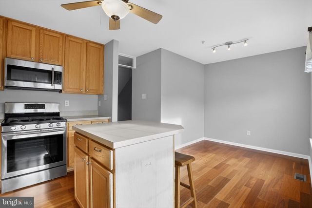 415 FORT HILL CIR, Fort Washington, PA 19034