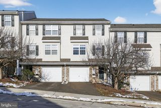 415 FORT HILL CIR, Fort Washington, PA 19034