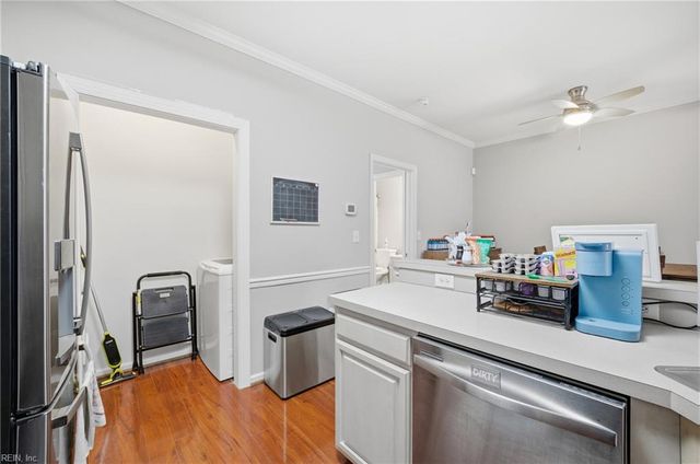 728 W Lake CIR, Chesapeake, VA 23322