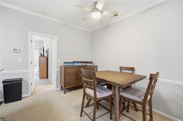 728 W Lake CIR, Chesapeake, VA 23322