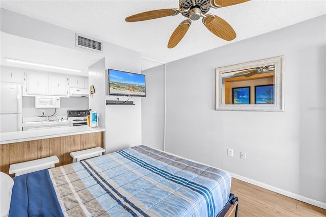 8565 W GULF BOULEVARD 23S, Treasure Island, FL 33706